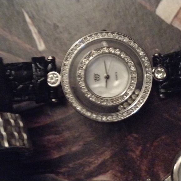 Ladies Watch Lot - Picture 3 of 5